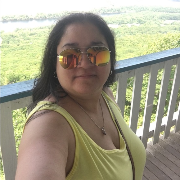 Meet your Posher, Jasmin - Picture 1 of 1